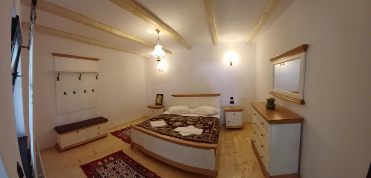 Villa Casuta Din Valea Regilor Gradistea de Munte Exterior foto